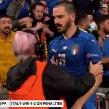 Trung vệ Italia bị tóm sau khi đá luân lưu với Tây Ban Nha